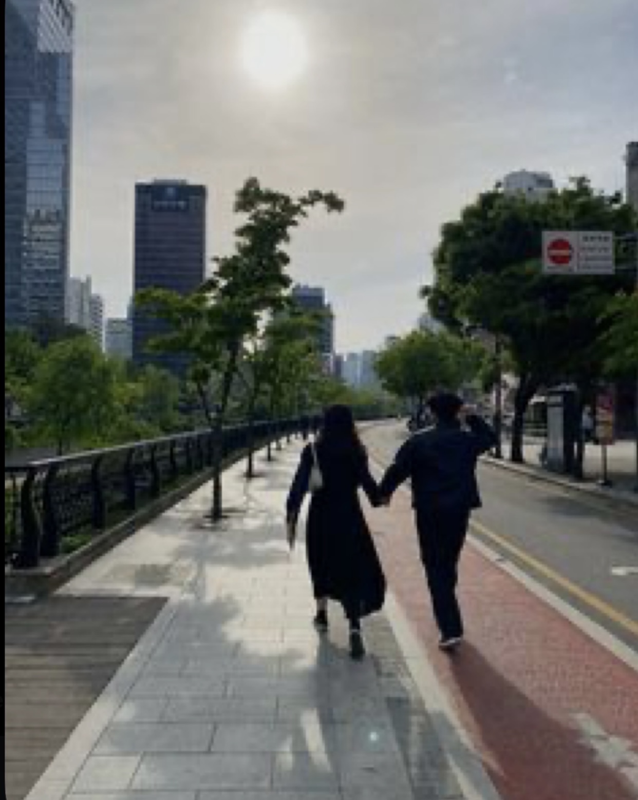 Bìa truyện CHỒNG BÍ MẬT NUÔI CON RIÊNG