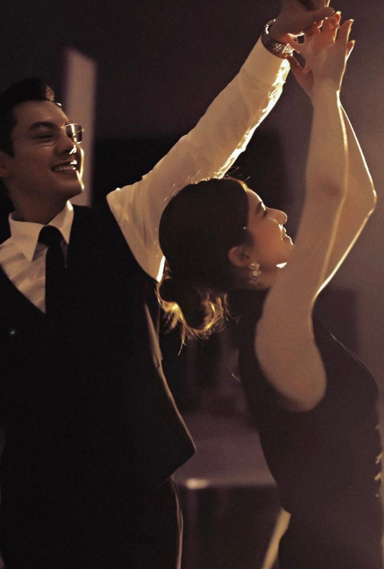 Bìa truyện CHỒNG ĐỠ ĐẠN CHO NHÂN TÌNH, TÔI ĐỀ NGHỊ LY HÔN