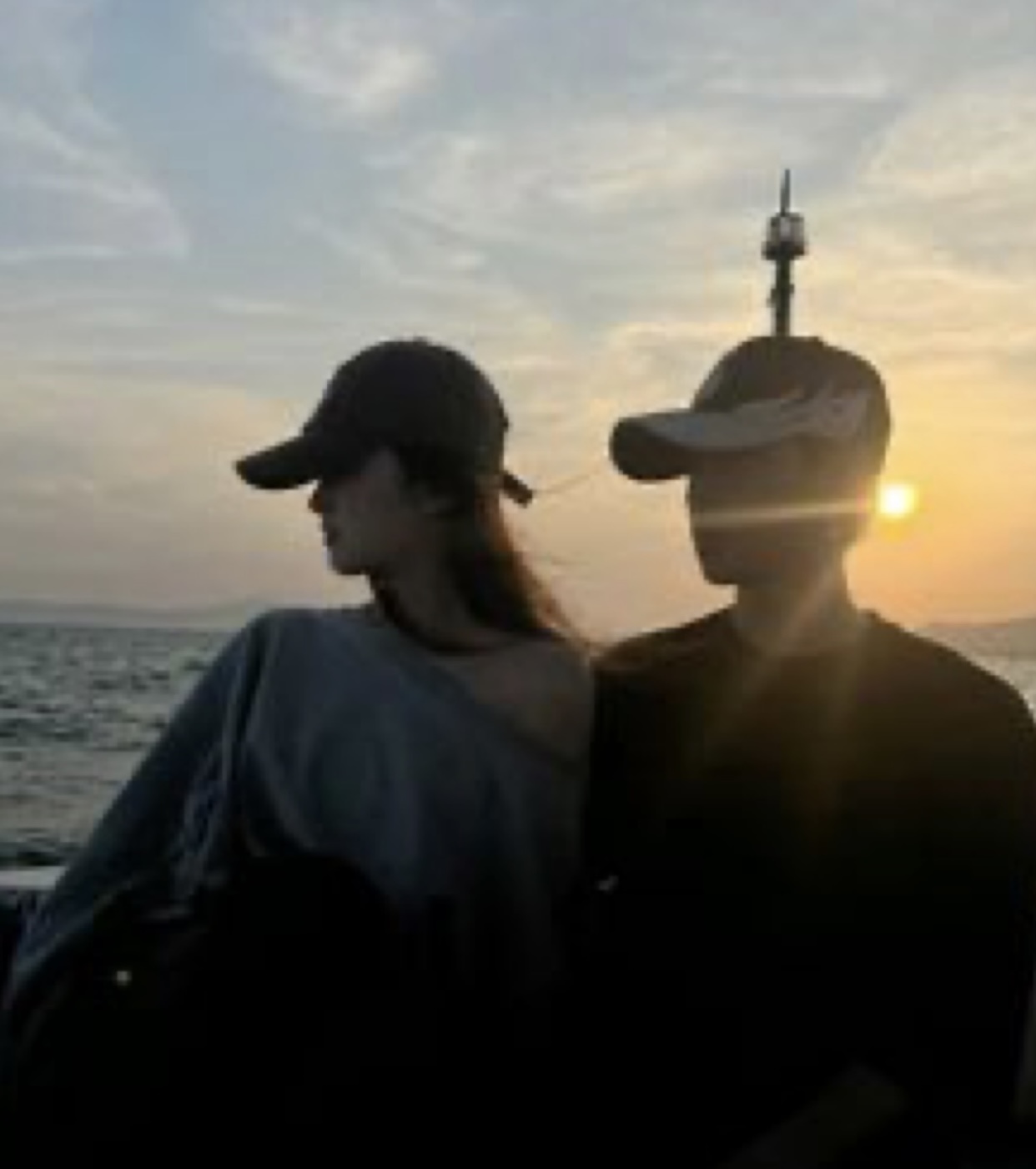 Bìa truyện CHÚNG TA CÙNG NHAU BẮT ĐẦU LẠI