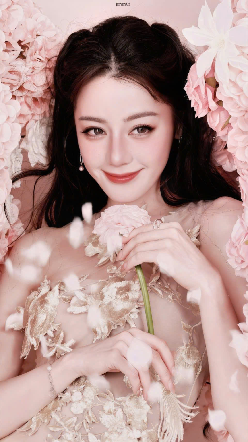 ĐỪNG TÌM TÔI NỮA, CHÚC ANH HẠNH PHÚC