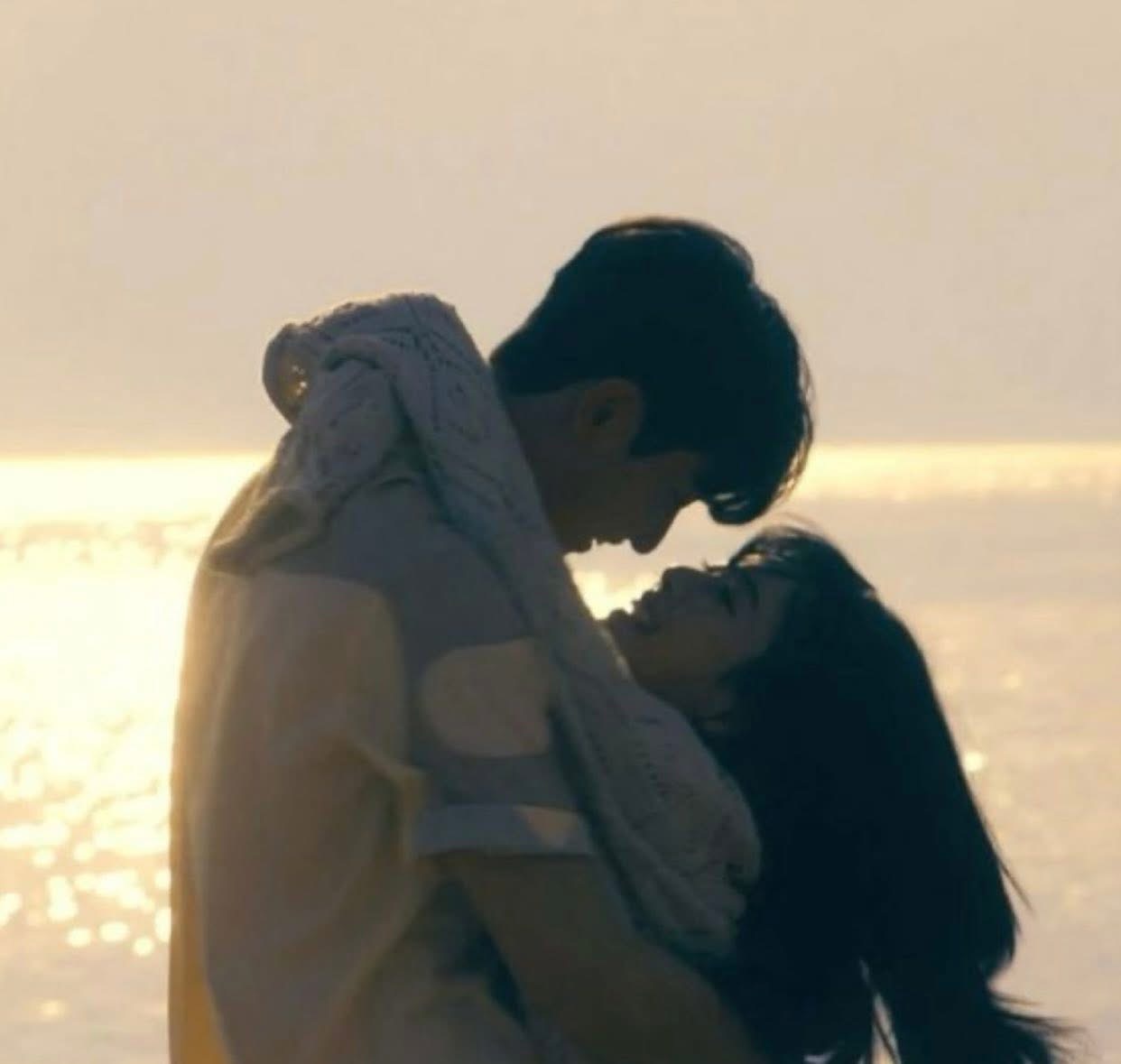 Bìa truyện ÁNH NẮNG ẤM ÁP