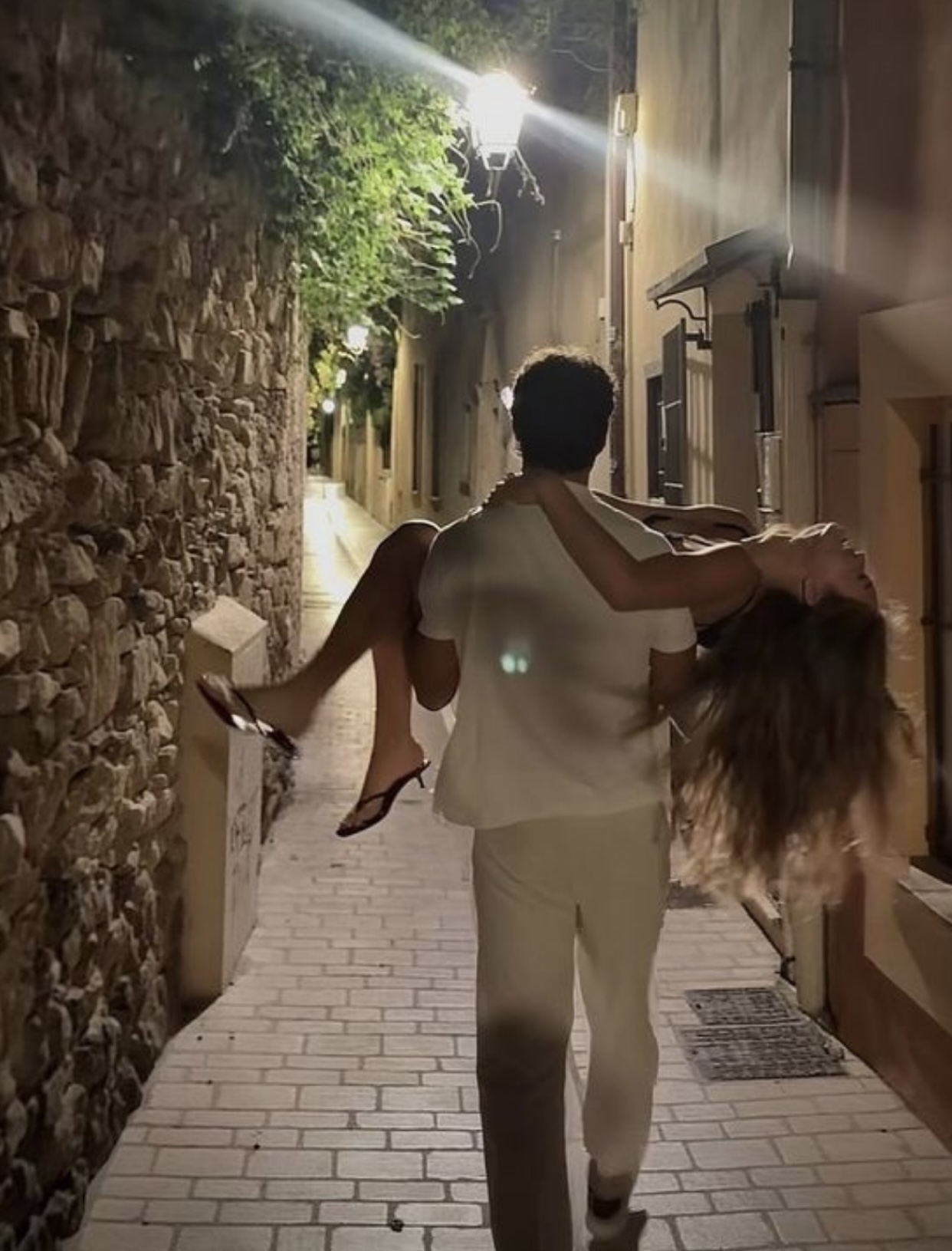 NẮNG ẤM MÙA ĐÔNG