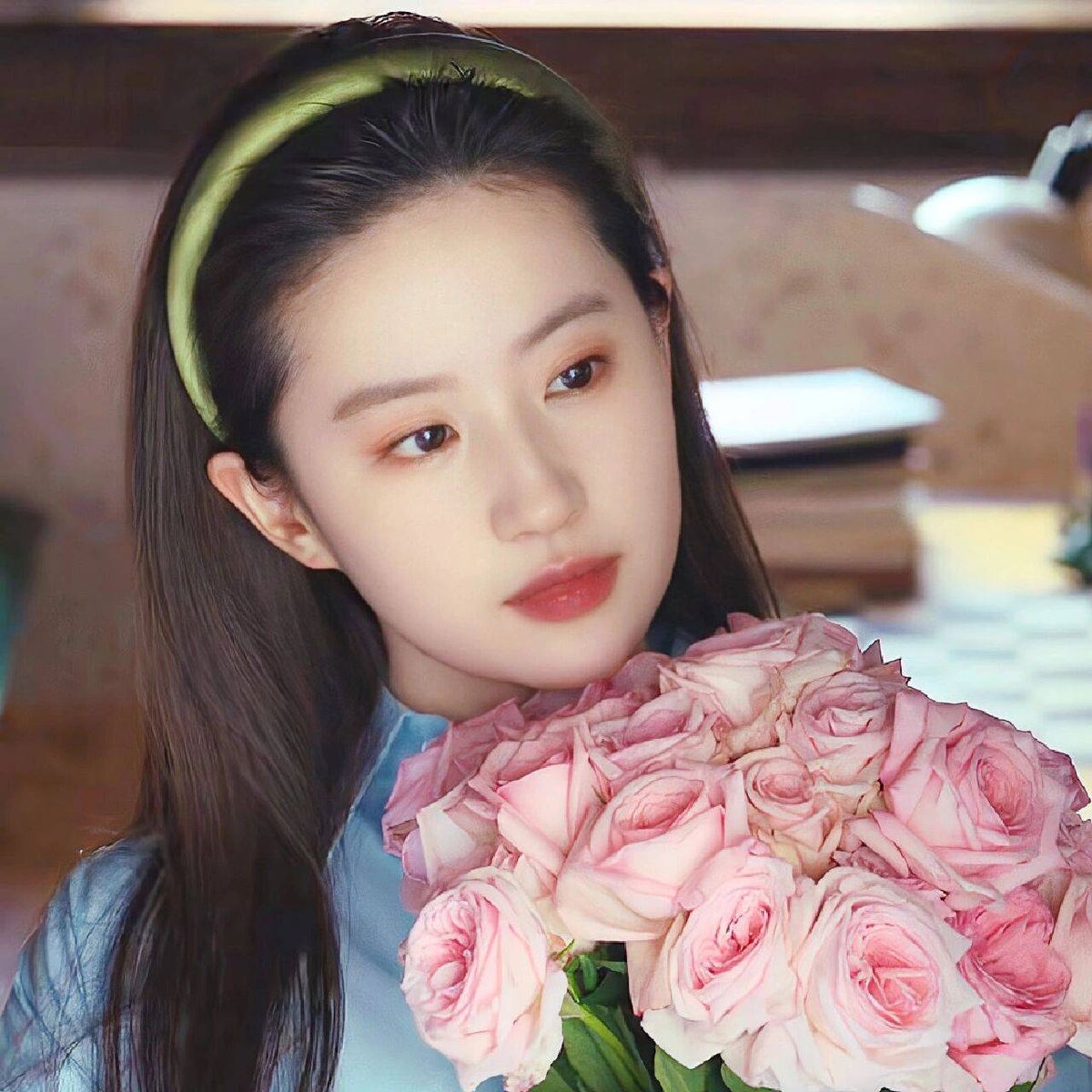 Bìa truyện Ngày Cưới, Cô Dâu Bắt Tôi Hóa Thành Lưu Diệc Phi