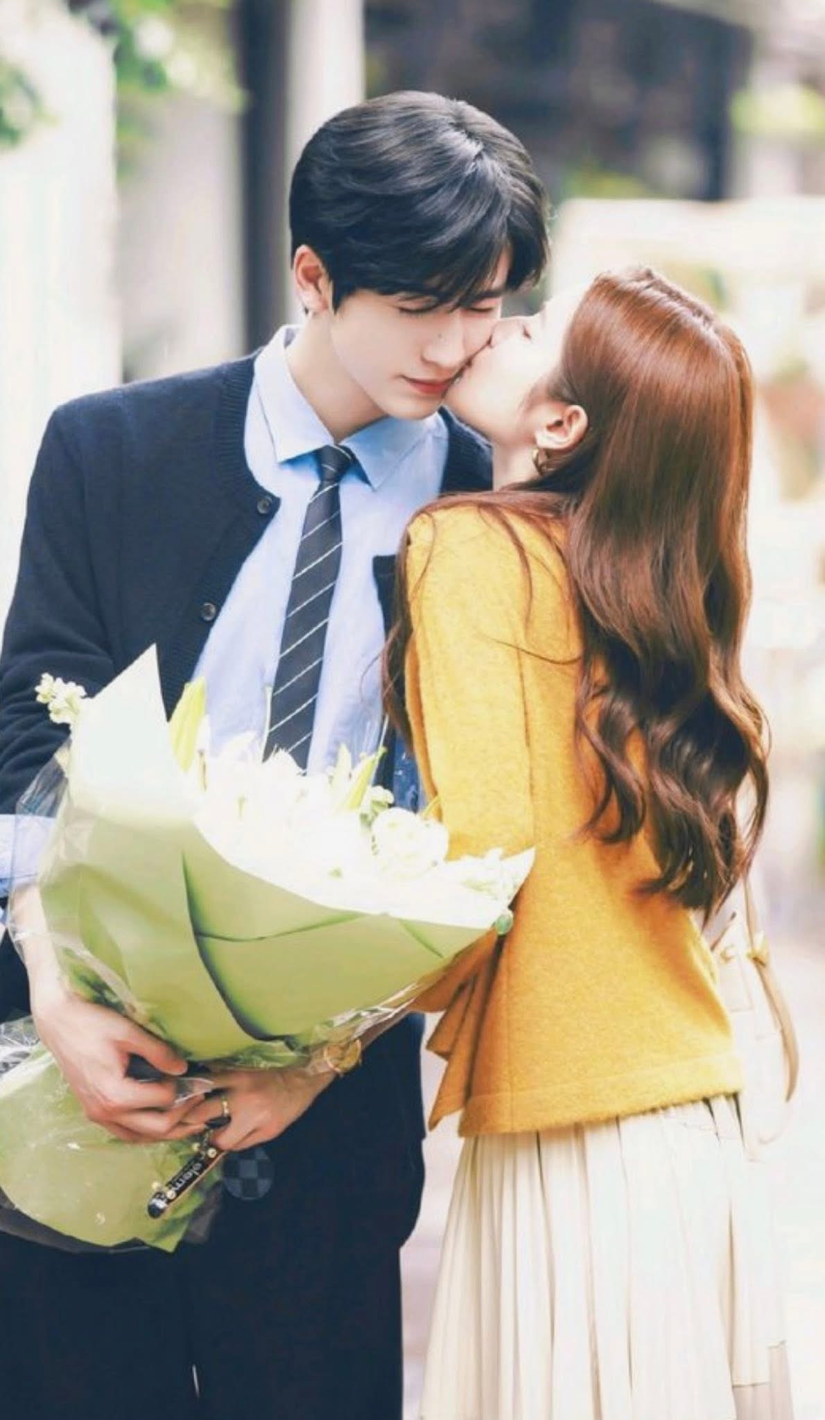 Bìa truyện TÌNH CŨ TÌM ĐÊN