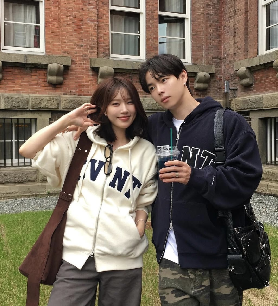 Bìa truyện TÌNH YÊU RỰC RỠ FULL