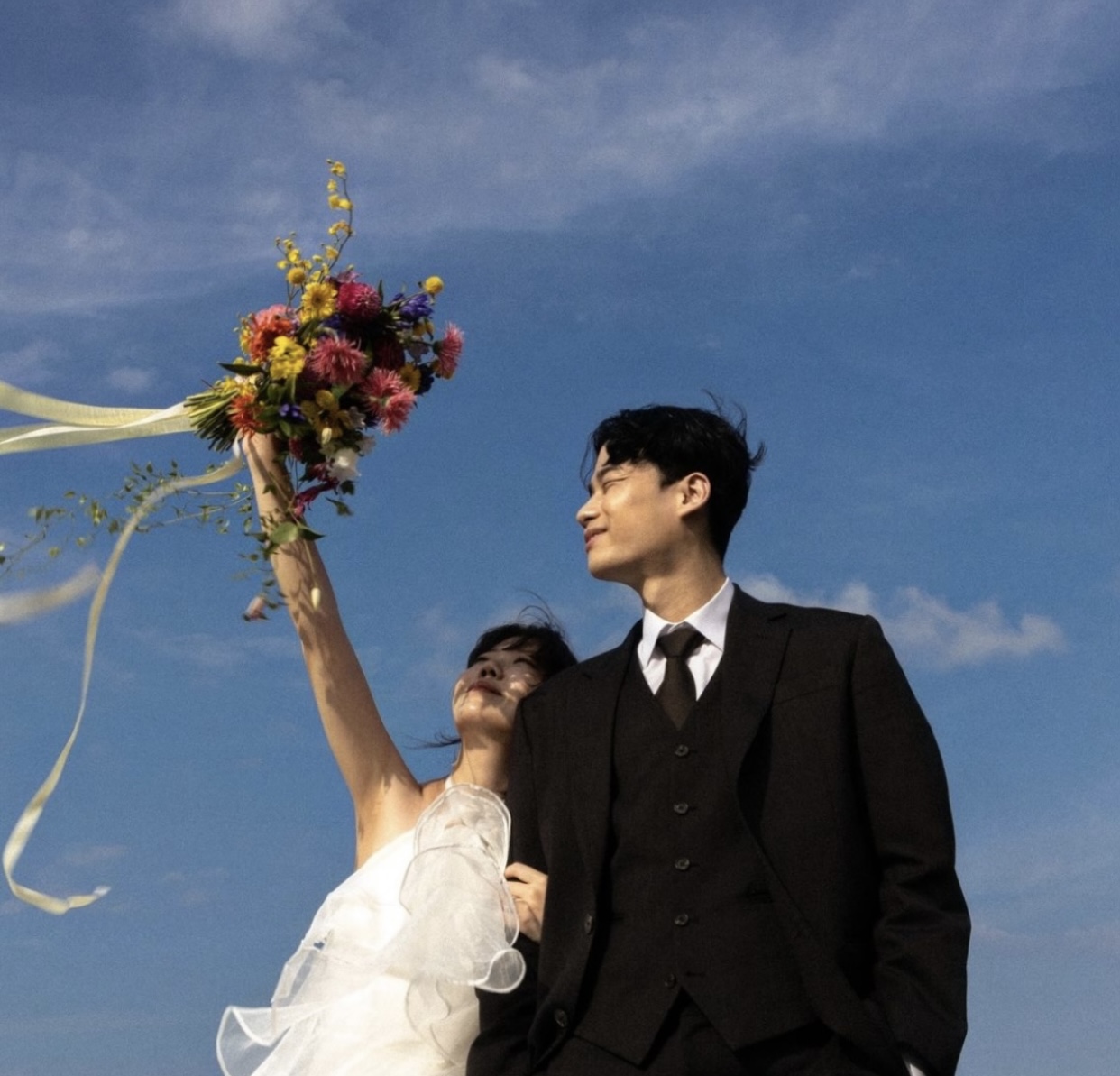 Bìa truyện TÊN TÔI ĐÃ ĐƯỢC ĐỔI VÀO NGÀY ĐĂNG KÝ KẾT HÔN