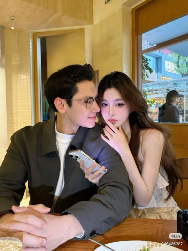 Bìa truyện TÌNH ĐẦU Ở NGÔ ĐỒNG THÔN